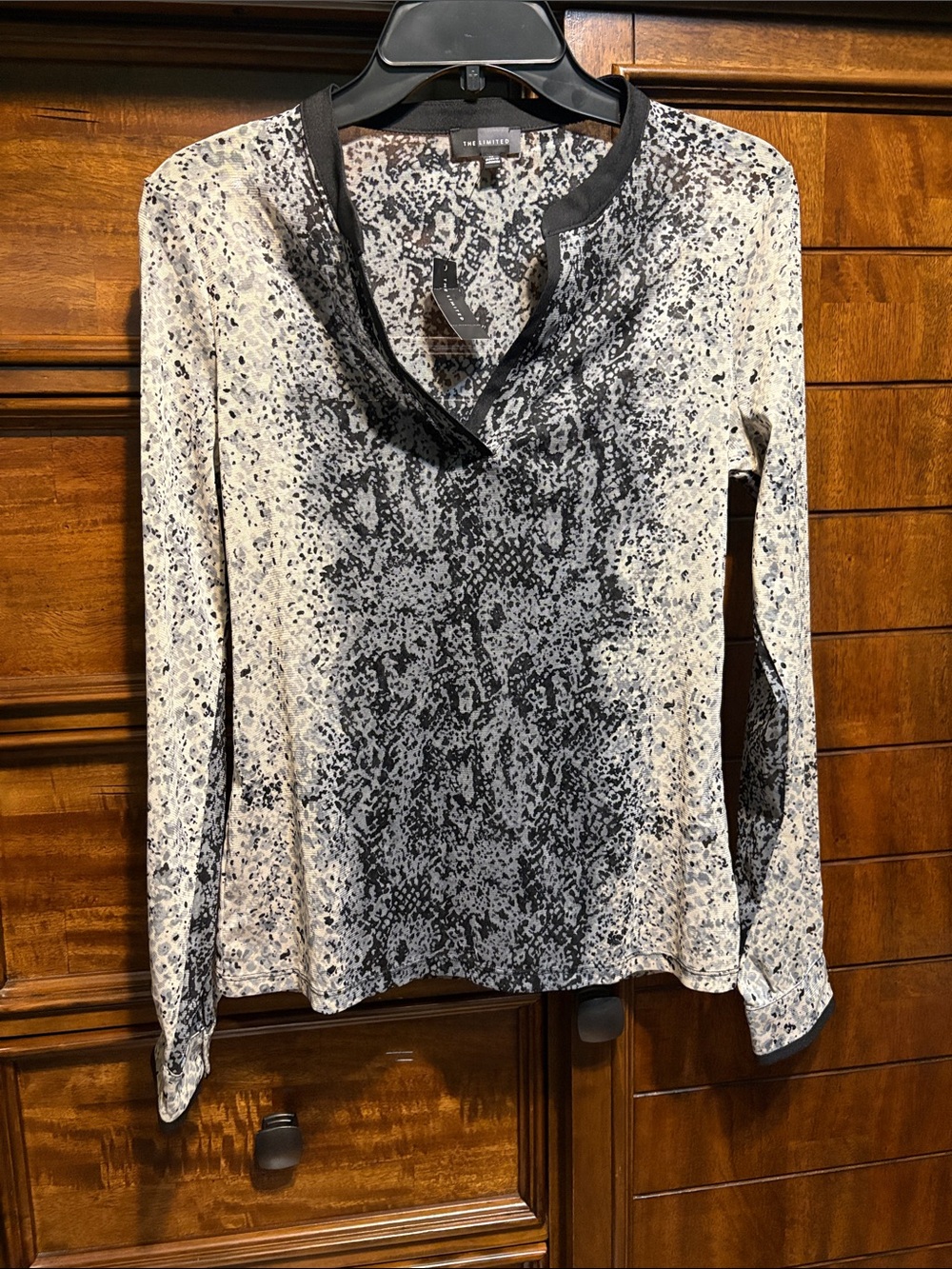 The Limited Mesh Snakeskin print V-Neck Long Sleeve Top